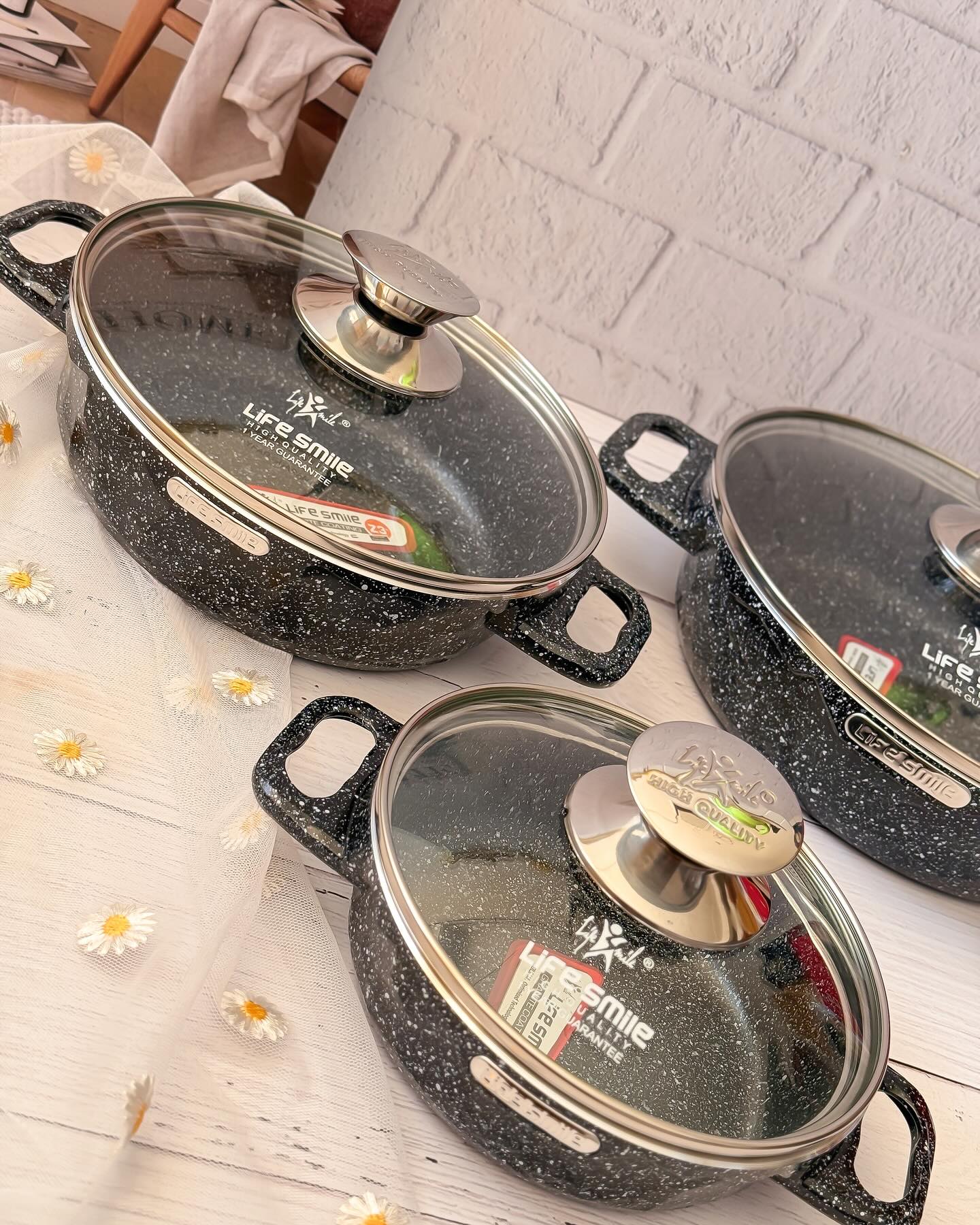 سرویس ماهیتابه گرانیتی لایف اسمایل سایز۱۲-۱۶-۲۰ مدل LIFEP7STSHR-6-1black